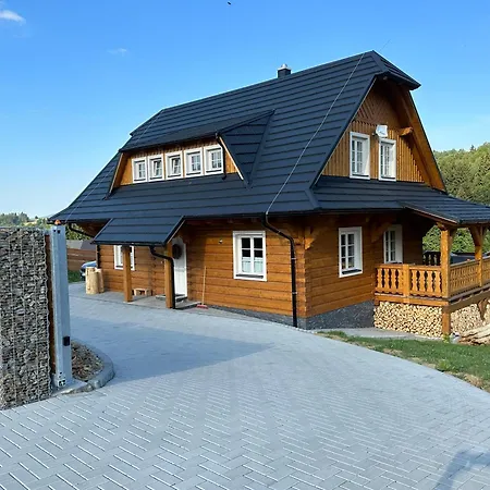 Roubenka Archa *